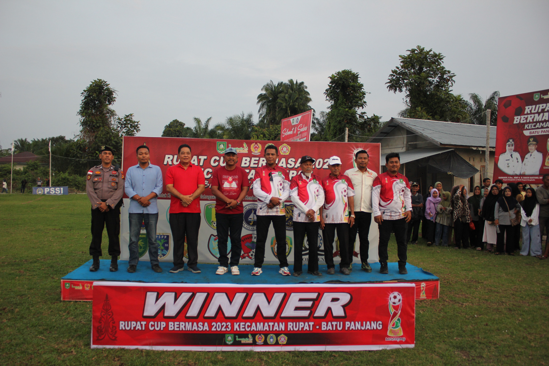 Camat Rupat Resmi Tutup Turnamen Sepak Bola Rupat Cup Bermasa Tahun 2023